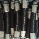Manguera corta negra para dispensario de 3/4"x 9"